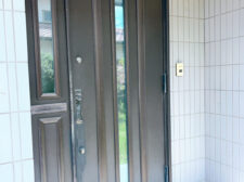 リフォーム前 (玄関)