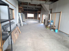 ガレージ (内装)