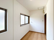 2階書斎スペース (内装)